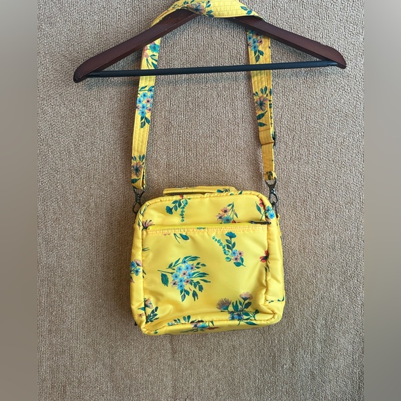 Lug Ranger Bouquet Yellow Crossbody Bag - Picture 3 of 12